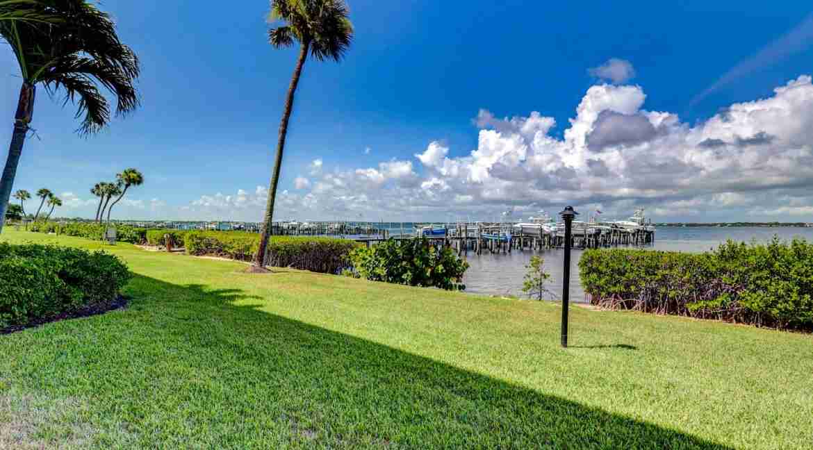 Ocean View C *104 Beach Front Mann Realty