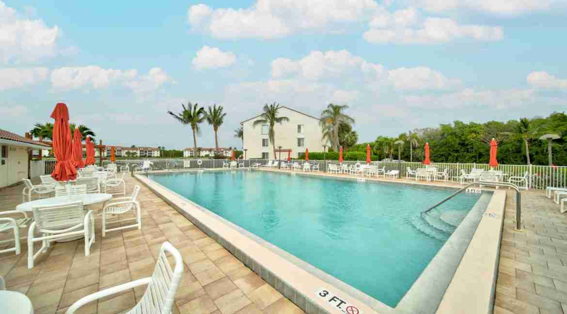 100C3_Jensen_Beach_Club-22