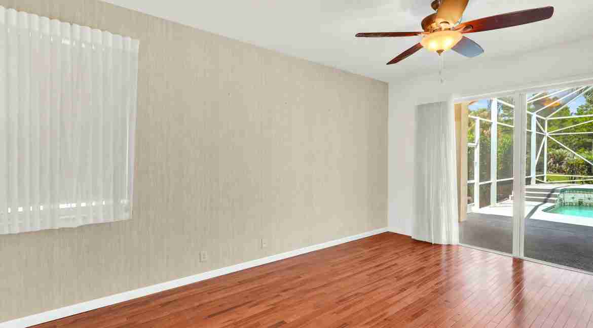 2217_SE_Montrose_Lane-25