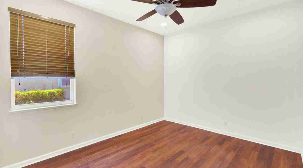 2217_SE_Montrose_Lane-34