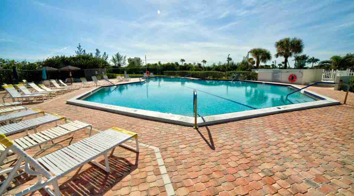507_Holiday_Out-57