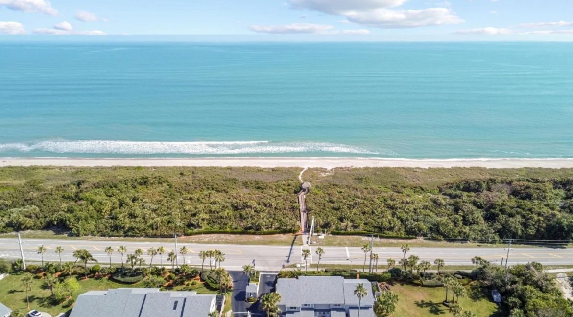 BREAKERS OCEAN WALKWAY