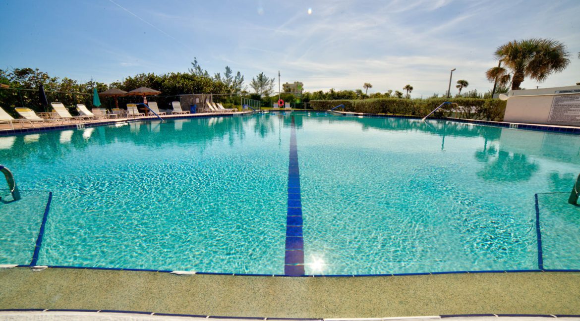 507_Holiday_Out-59