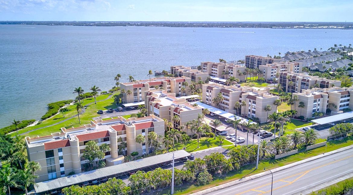 FAIRWINDS COVE 2018