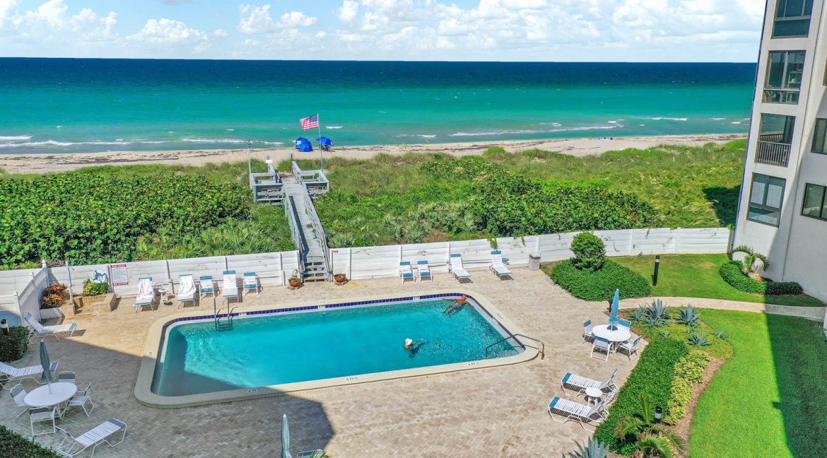 047 - Oceanside Pool - Ocean View