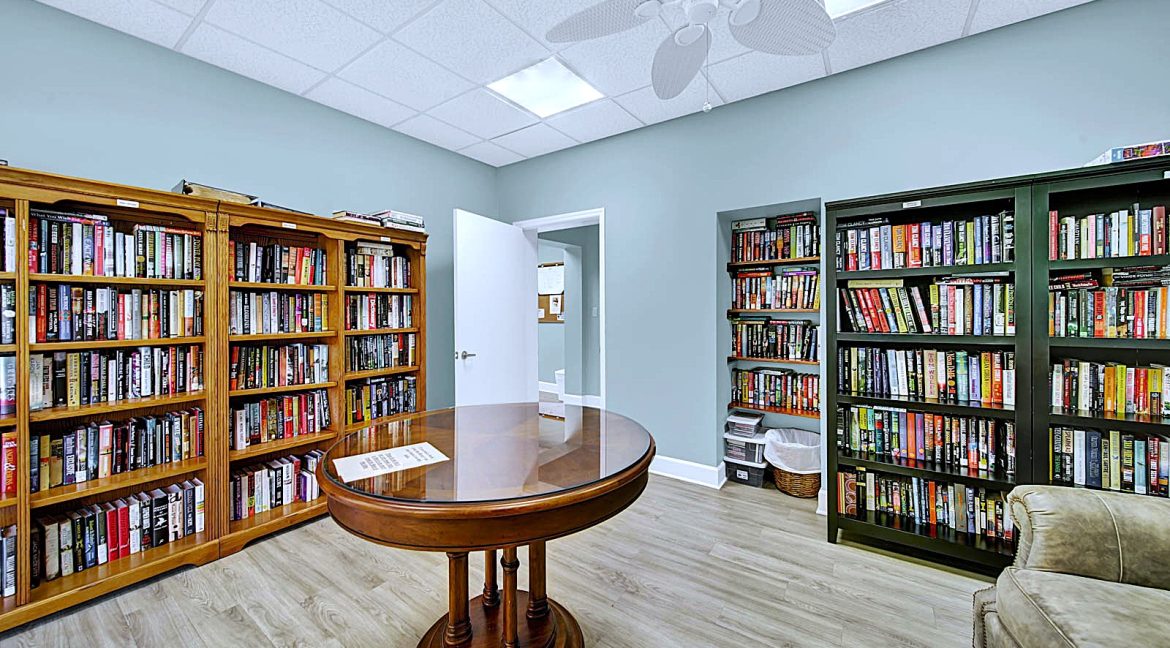 037 - Library 1 - Fairwinds Cove