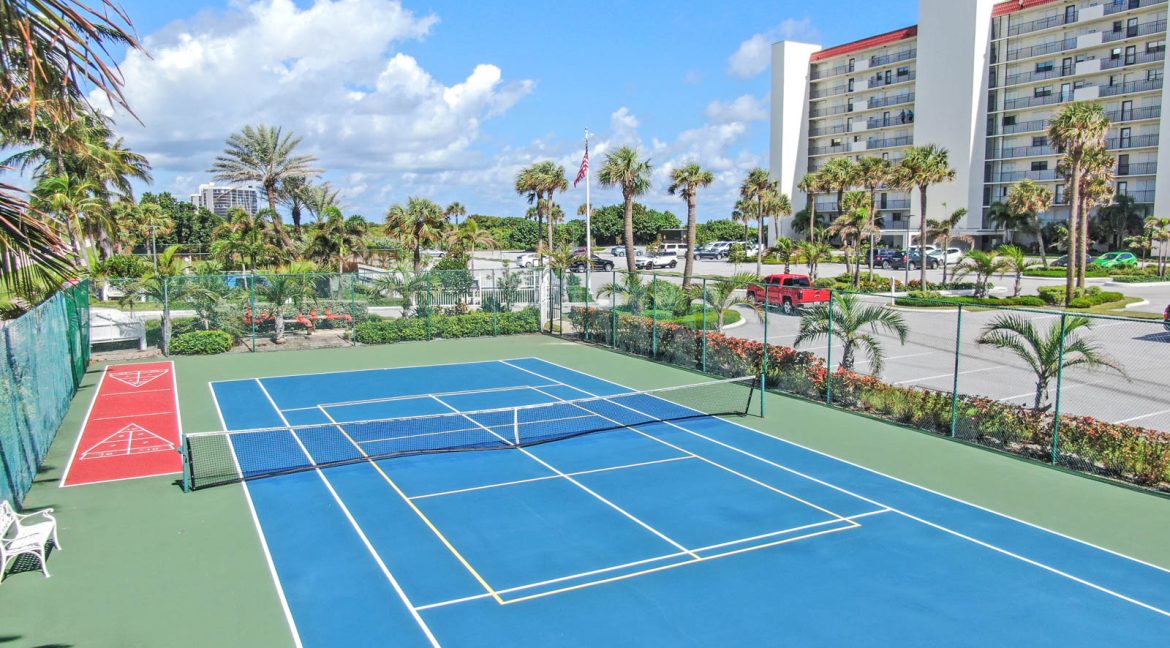 040 - Pickeball and Tennis Court - Ocean Towers