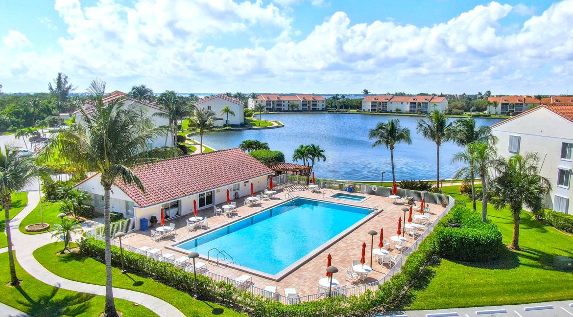 100C3_Jensen_Beach_Club-37